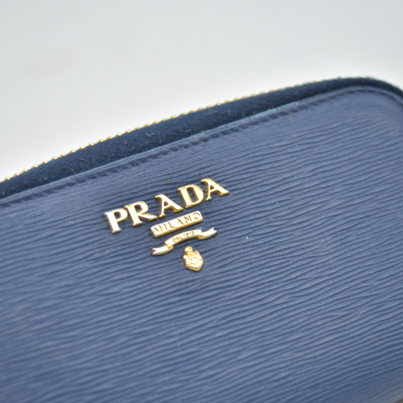 $460 Prada Saffiano Zip Around Key Holder Blue CONSIGNMENT