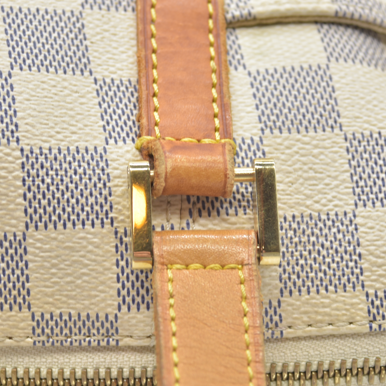 $1270 2009 Louis Vuitton Totally PM White Damier Azur AR2099