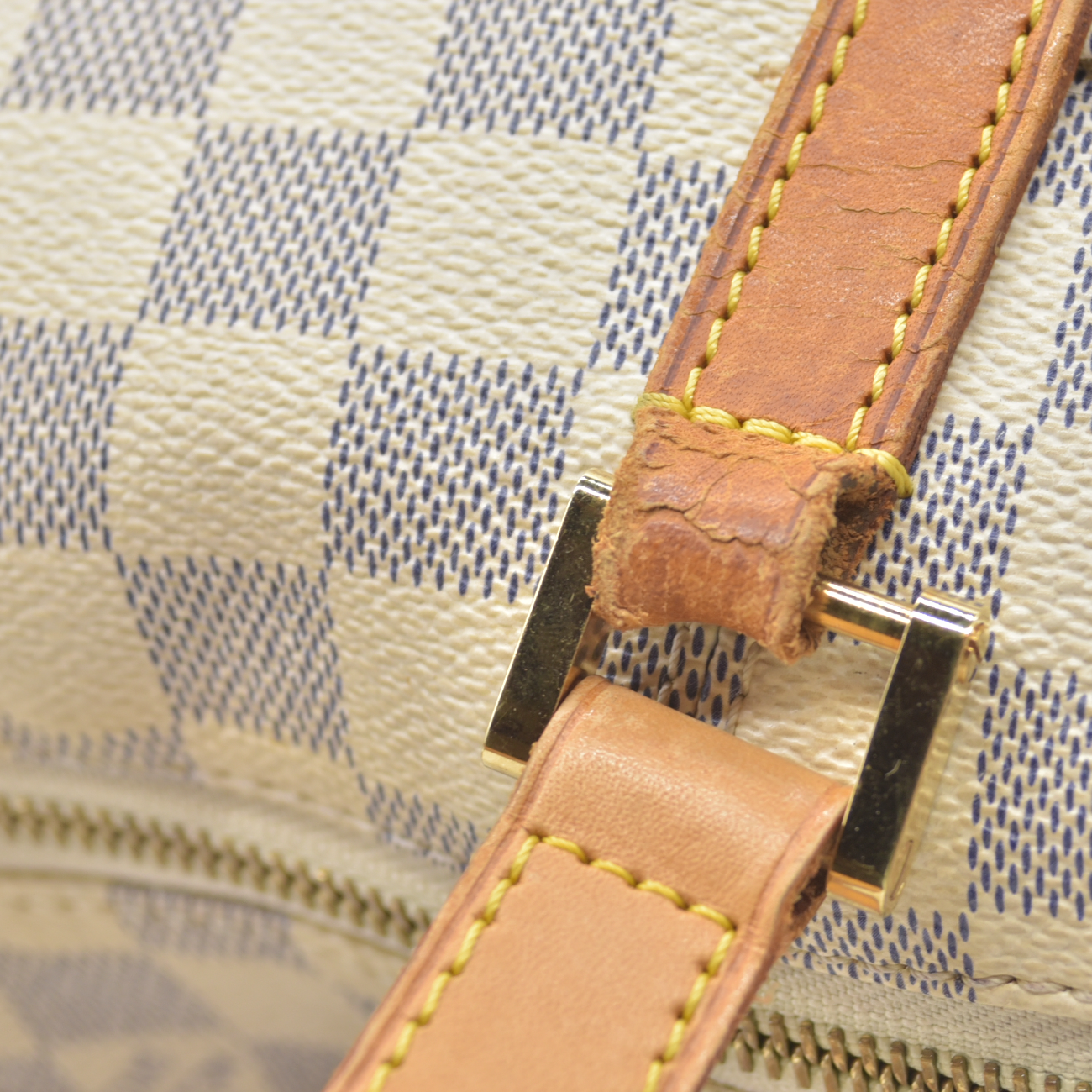 $1270 2009 Louis Vuitton Totally PM White Damier Azur AR2099