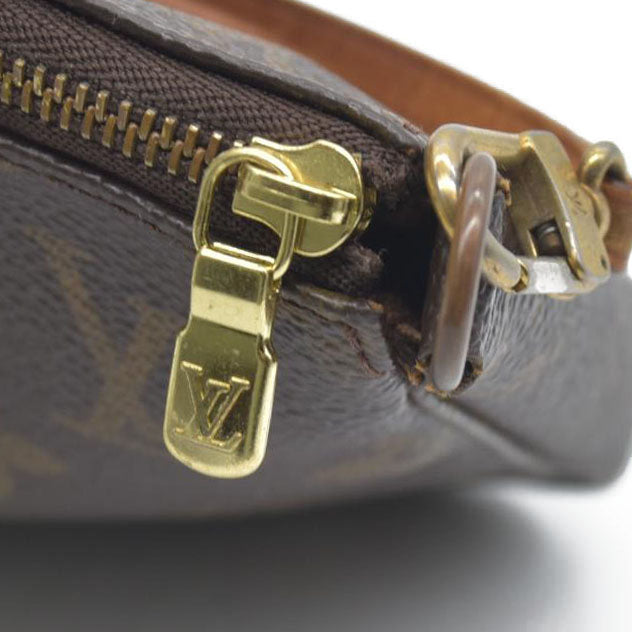 Louis Vuitton Monogram Pochette Accessories VI0090