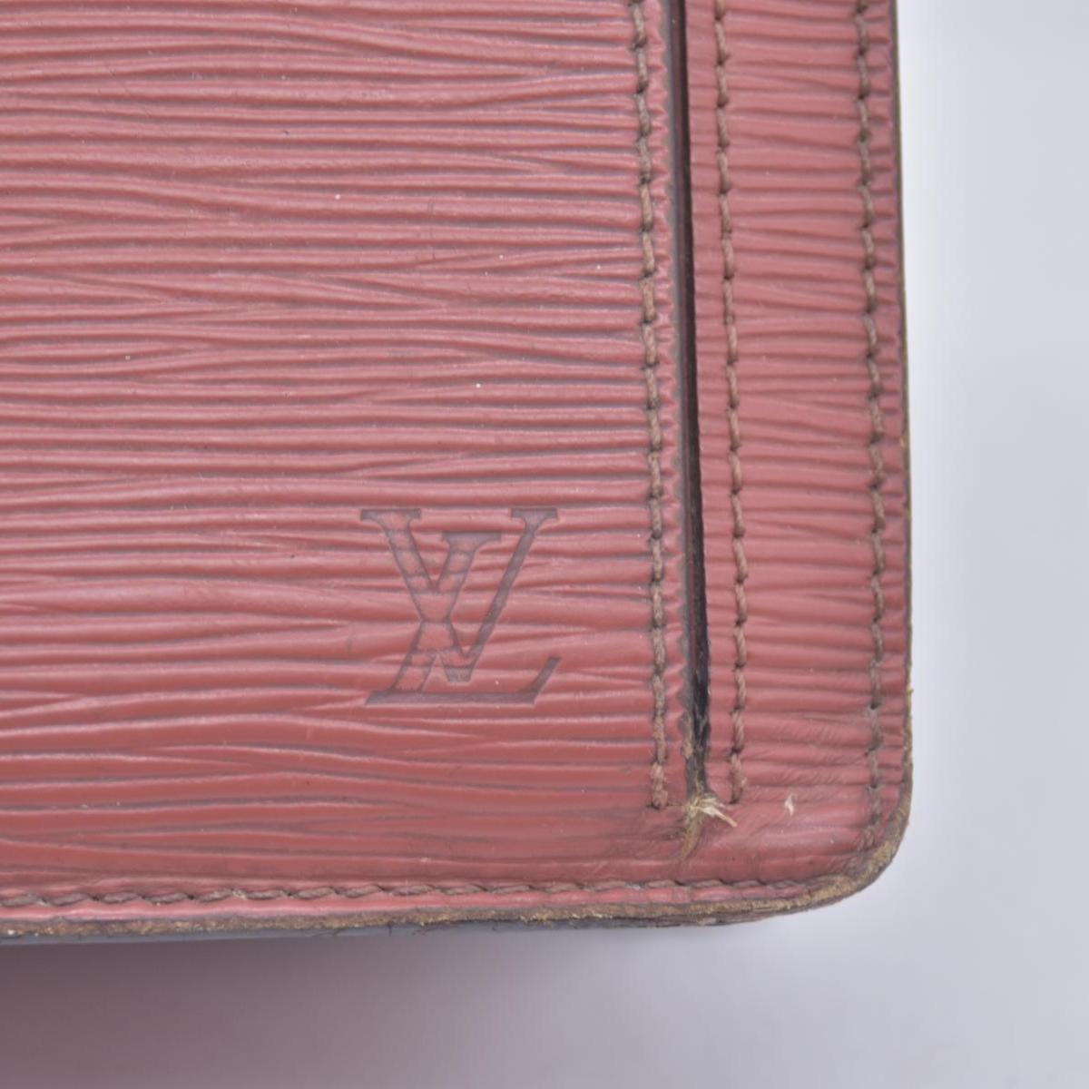 $1080 Louis Vuitton  Epi Leather Pochette Sellier Dragonne 26 10021254