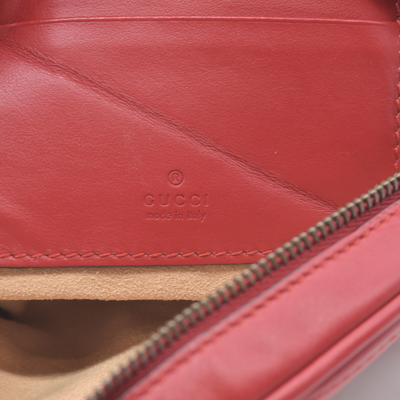 $680 Gucci Calfskin Matelasse GG Marmont Round Wrist Wallet Hibiscus Red