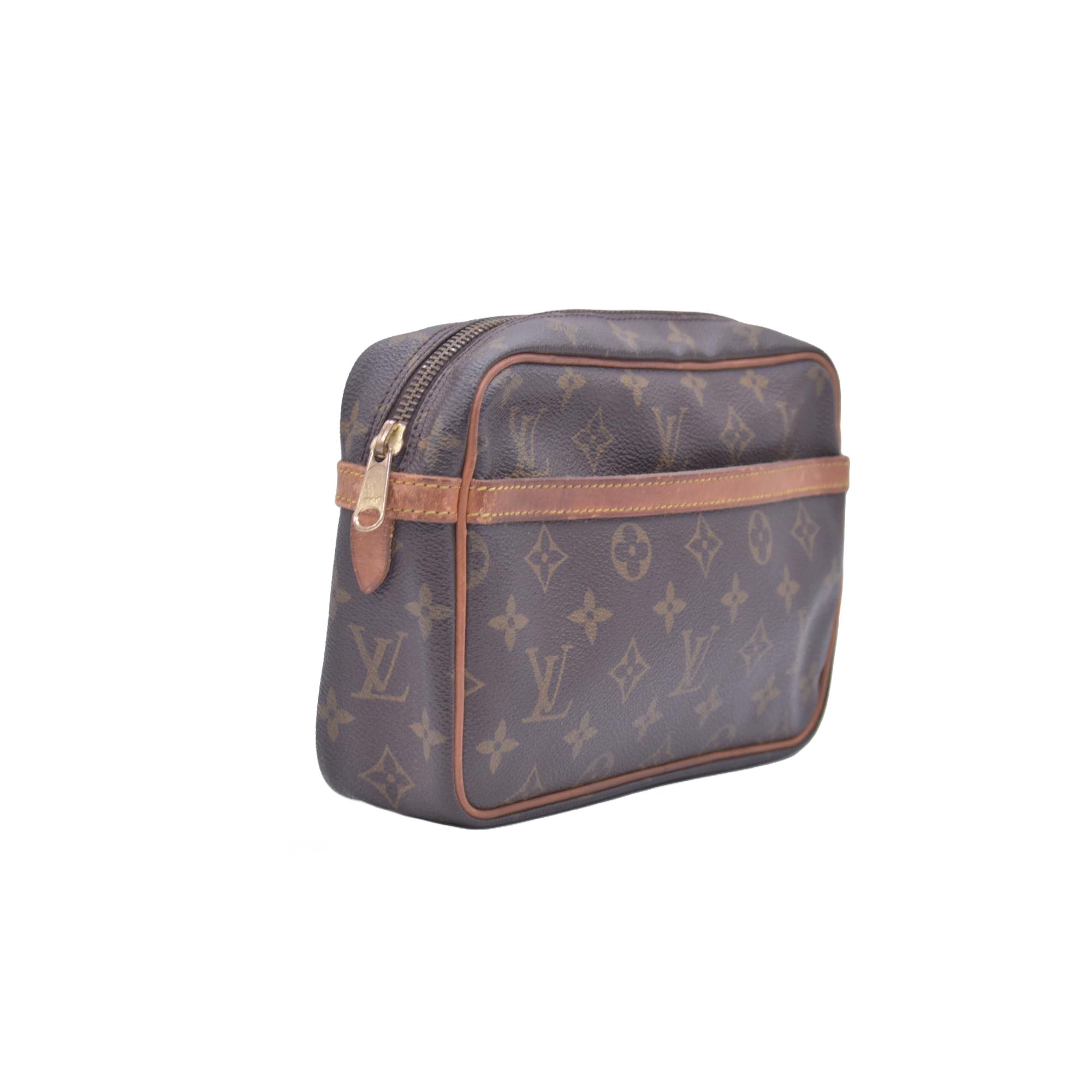 $680 Louis Vuitton Monogram Compiegne 23 Toiletries 10021253