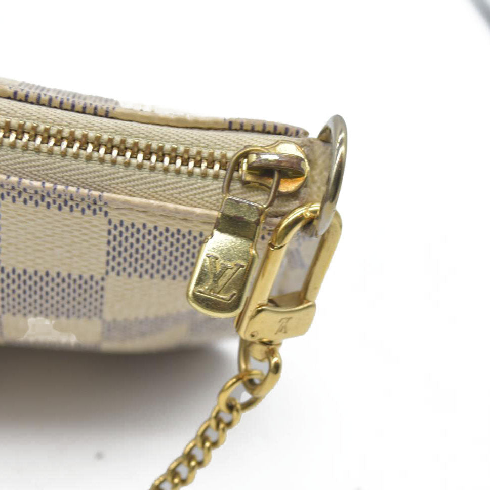 $825 Louis Vuitton  Damier Azur Mini Pochette Accessories FL0027