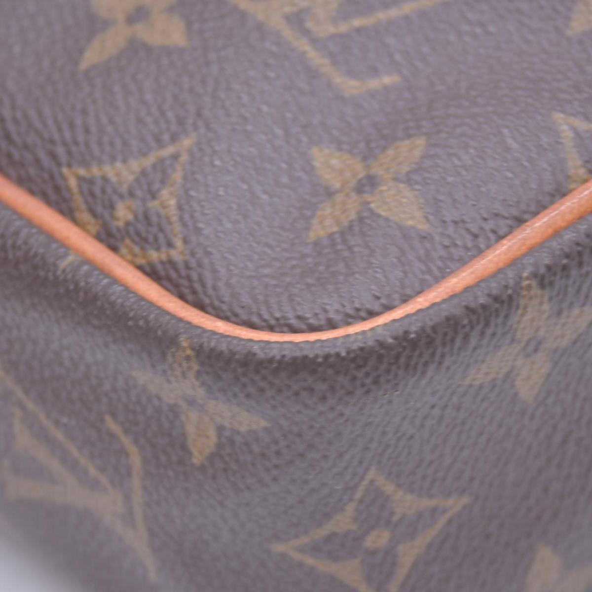 $680 Louis Vuitton Monogram Compiegne 23 Toiletries 10021253
