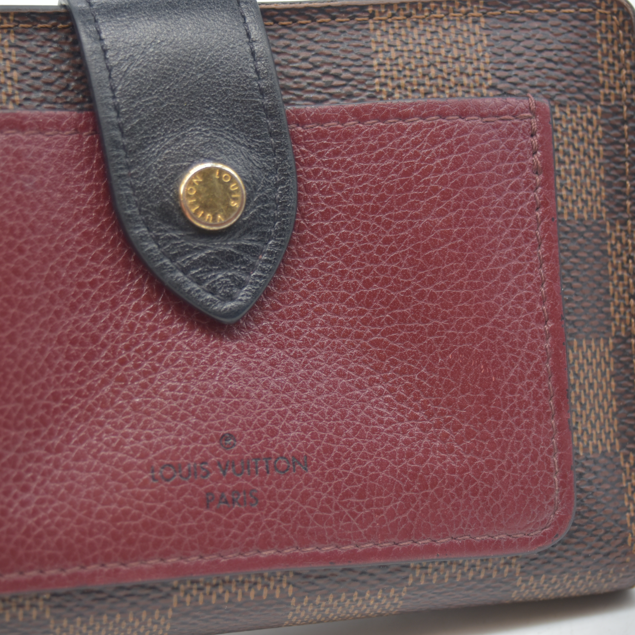 $770 Louis Vuitton Damier Ebene Bordeaux Juliette Wallet Red CONSIGNMENT