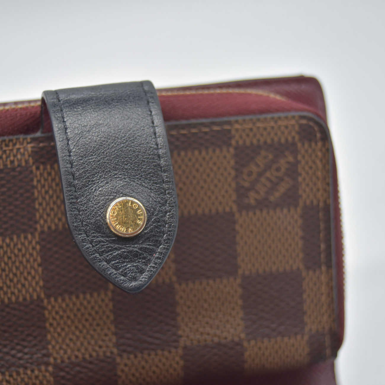 $770 Louis Vuitton Damier Ebene Bordeaux Juliette Wallet Red CONSIGNMENT