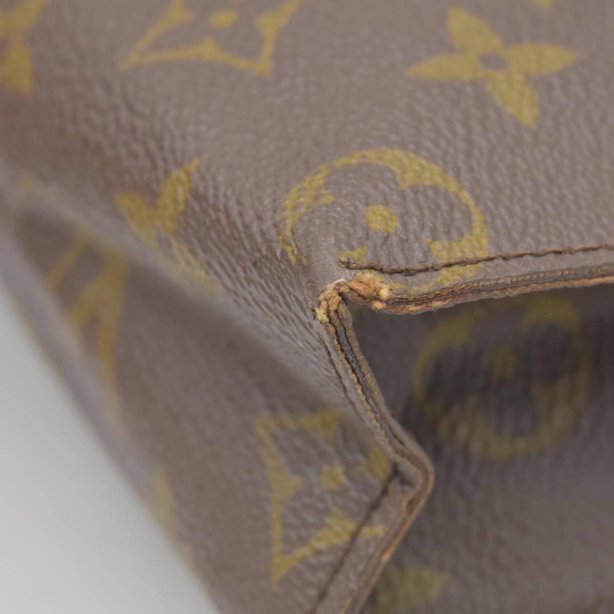 $1120 LOUIS VUITTON Monogram Toiletry 26