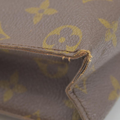 $1120 LOUIS VUITTON Monogram Toiletry 26