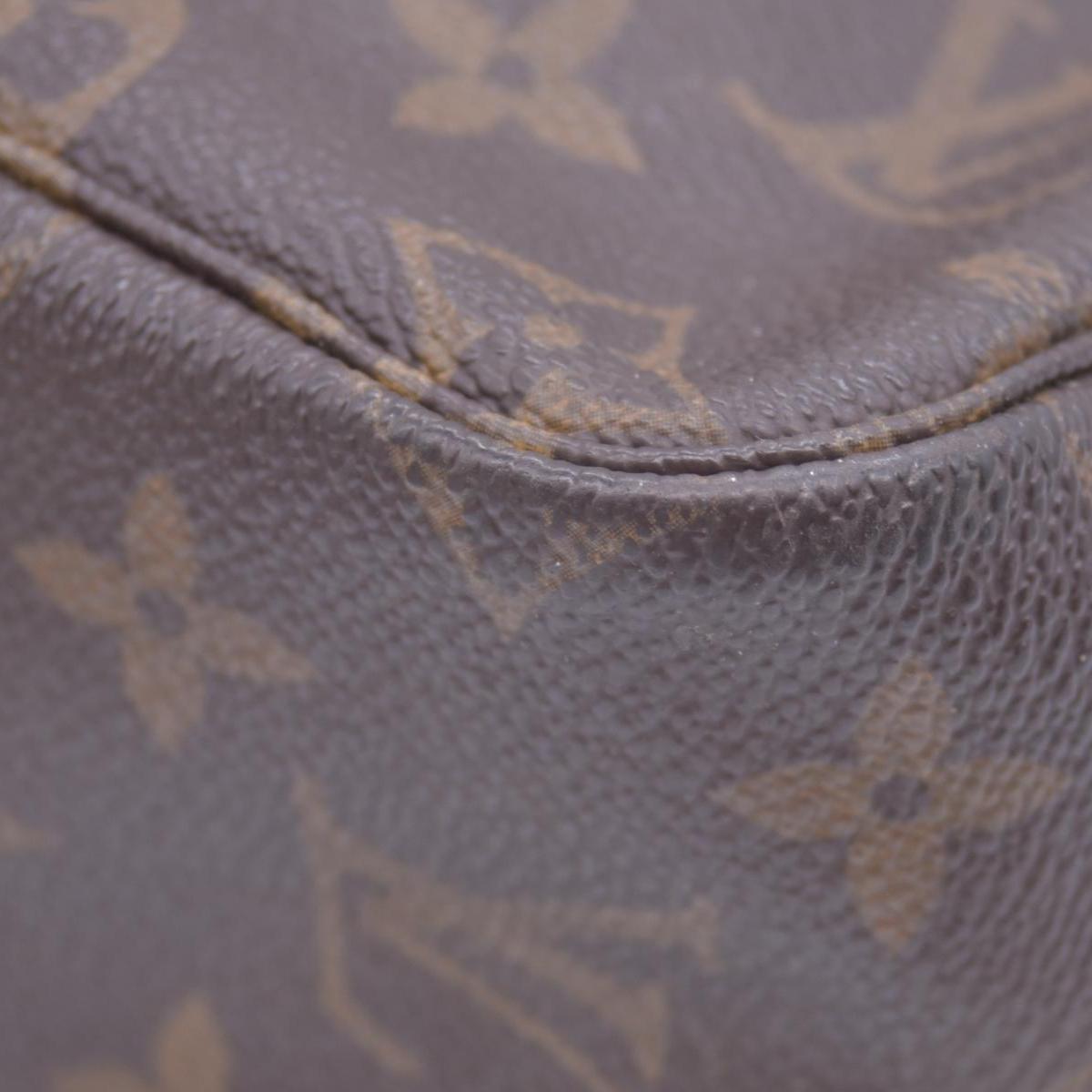 $620 1982 Louis Vuitton Monogram Trousse Toilette 23 872NO 10021252