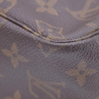 $620 1982 Louis Vuitton Monogram Trousse Toilette 23 872NO 10021252