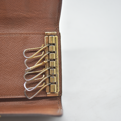 $345 2003 Louis Vuiton Monogram Multicles 6 Key Holder CT0033 CONSIGNMENT