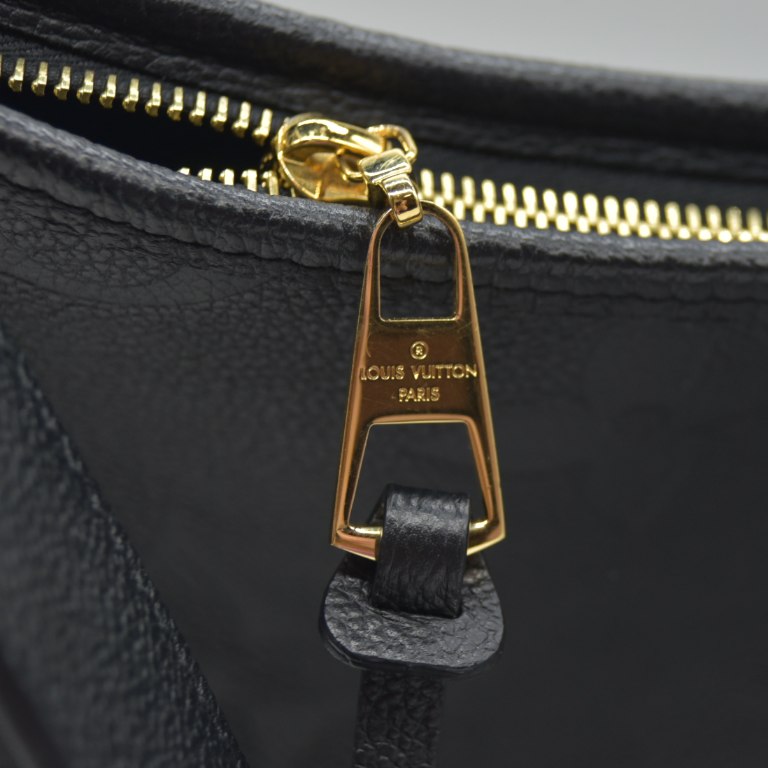 Louis Vuitton Empreinte Monogram Giant Carryall MM Black