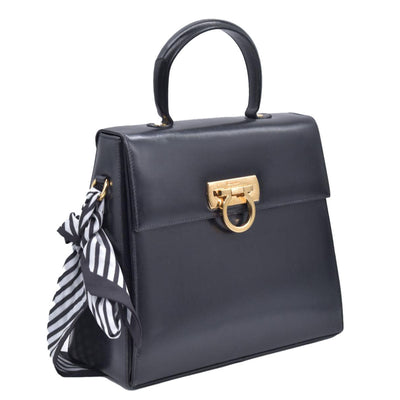 $1450 SALVATORE FERRAGAMO Smooth Calfskin Gancini Top Handle Bag CONSIGNMENT 10021181