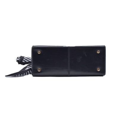 $1450 SALVATORE FERRAGAMO Smooth Calfskin Gancini Top Handle Bag CONSIGNMENT 10021181