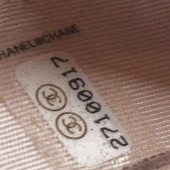 $4500 Chanel  Canvas Small Deauville Clutch With Chain Pink