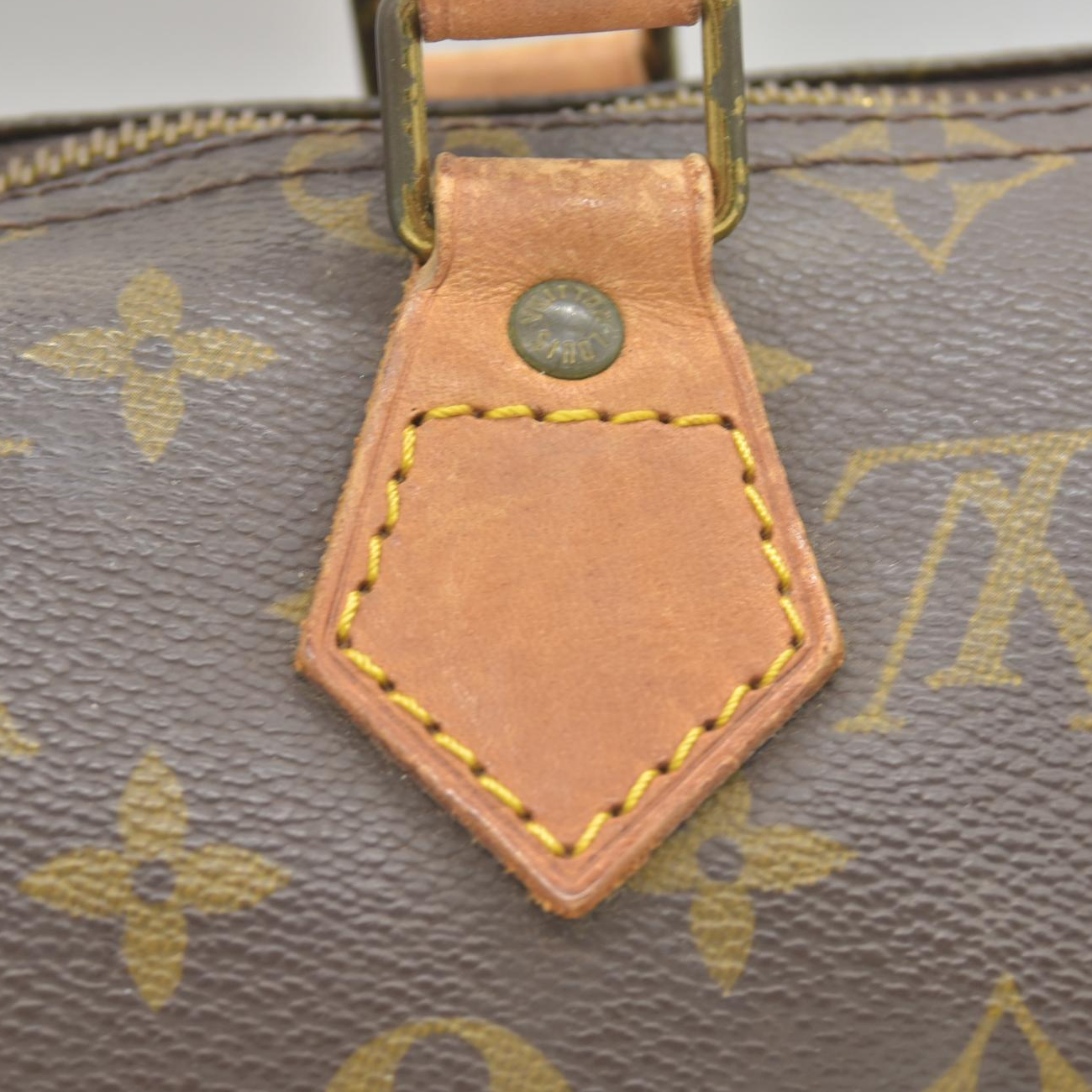 $1490 1989 Louis Vuitton  Speedy 25 Brown Monogram MI8911