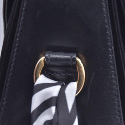 $1450 SALVATORE FERRAGAMO Smooth Calfskin Gancini Top Handle Bag CONSIGNMENT 10021181