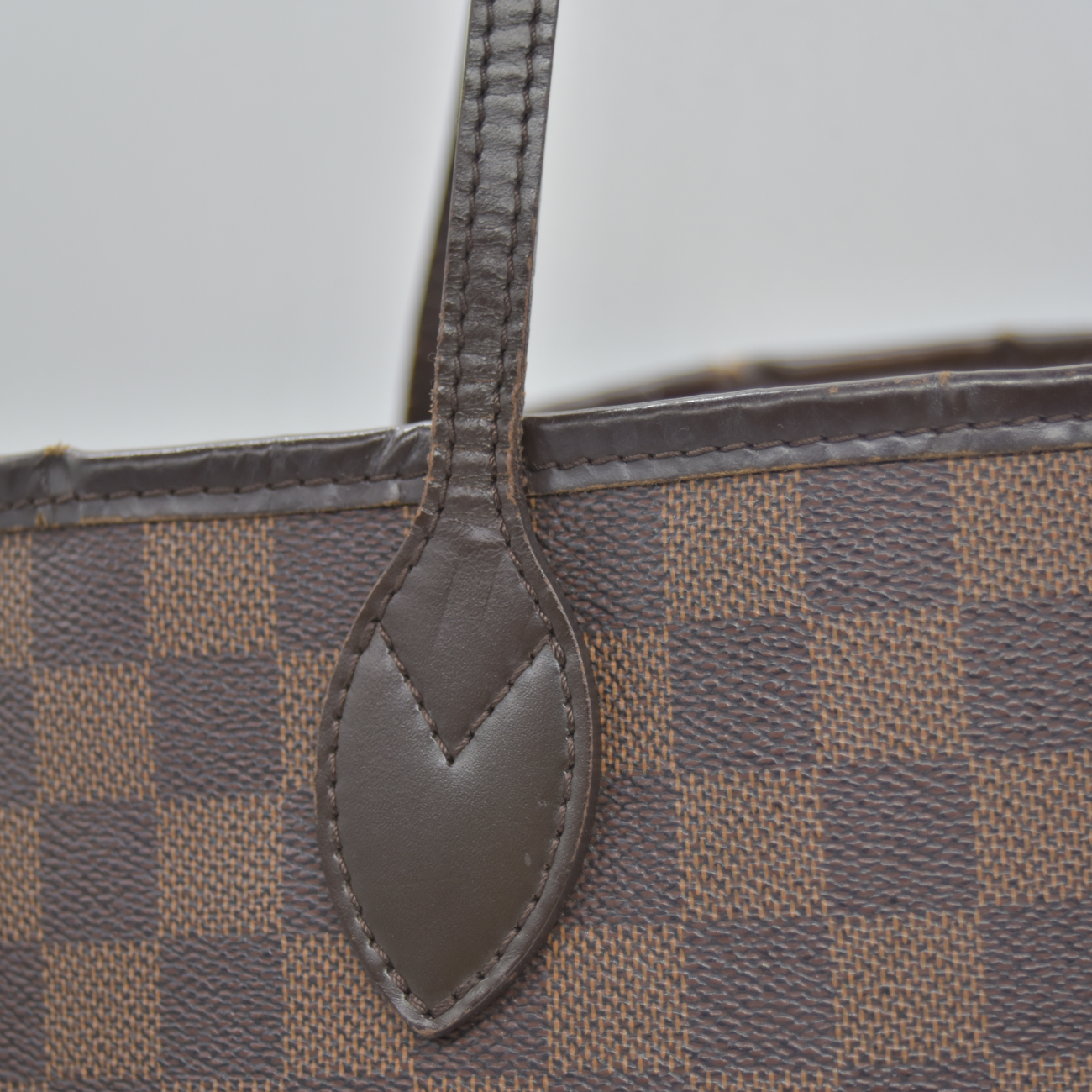 $2240 2010 Louis Vuitton Neverfull MM Damier Ebene  CA0190