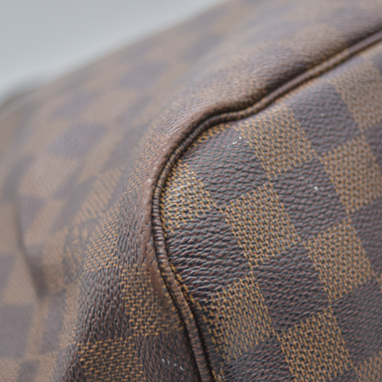 $2240 2010 Louis Vuitton Neverfull MM Damier Ebene  CA0190