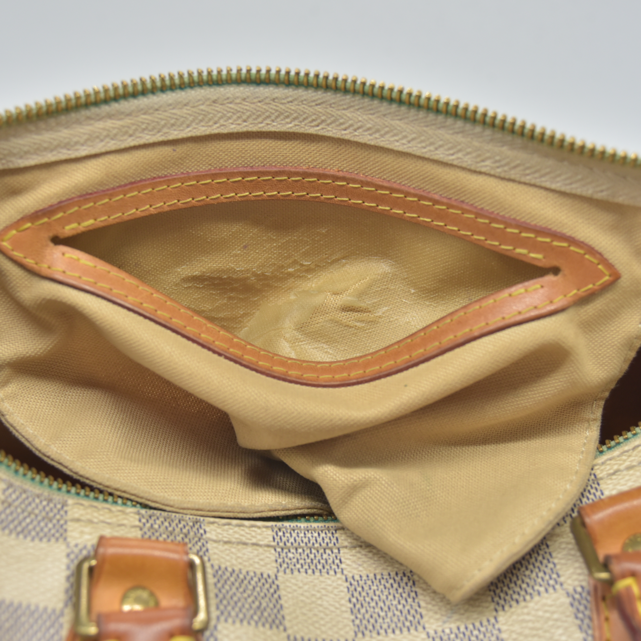 $1550 2010 Louis Vuitton Speedy 30 Damier Azur DU1170