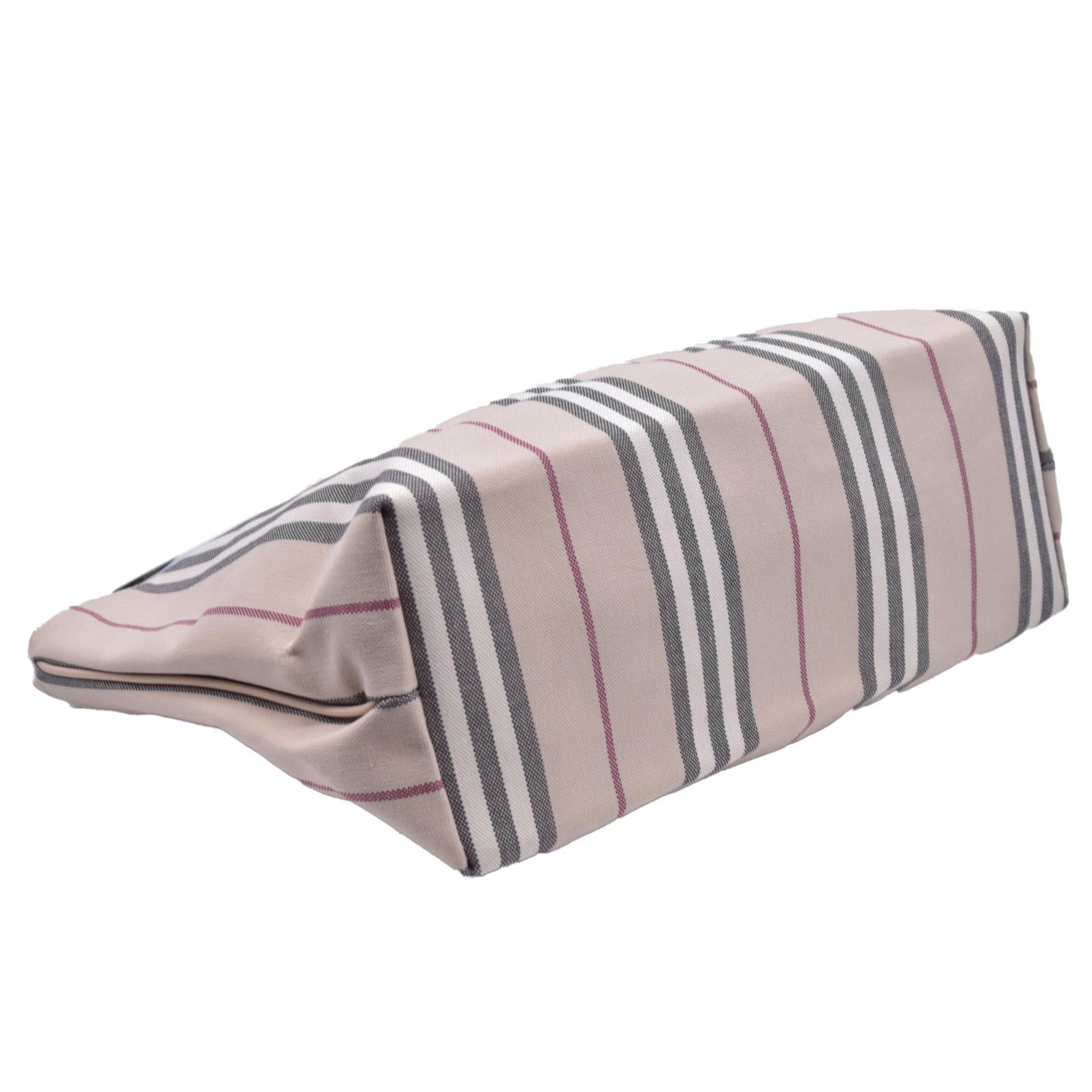 $1490 Burberry PVC Beige Tote CONSIGNMENT 10021249