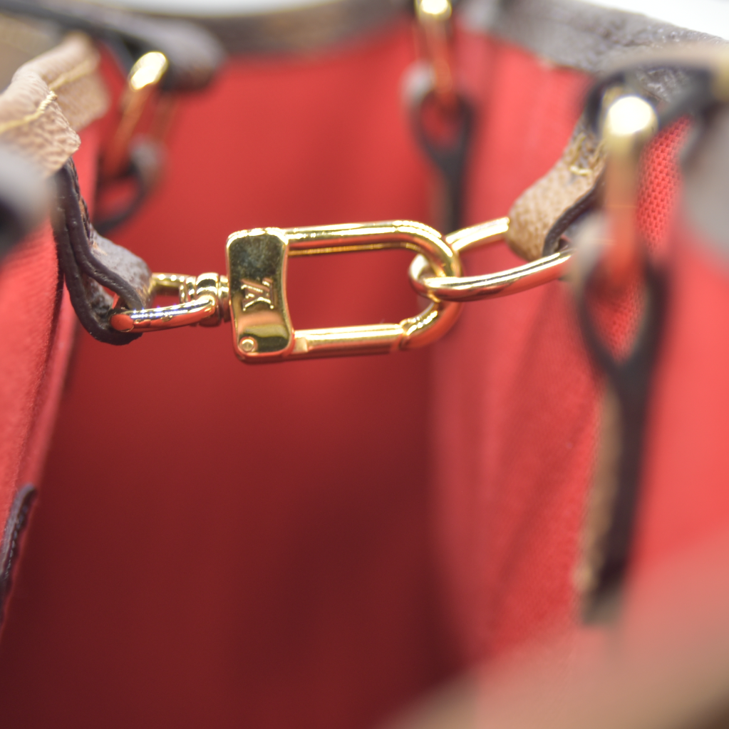 Louis Vuitton  Reverse Monogram Giant Onthego GM NZ3169