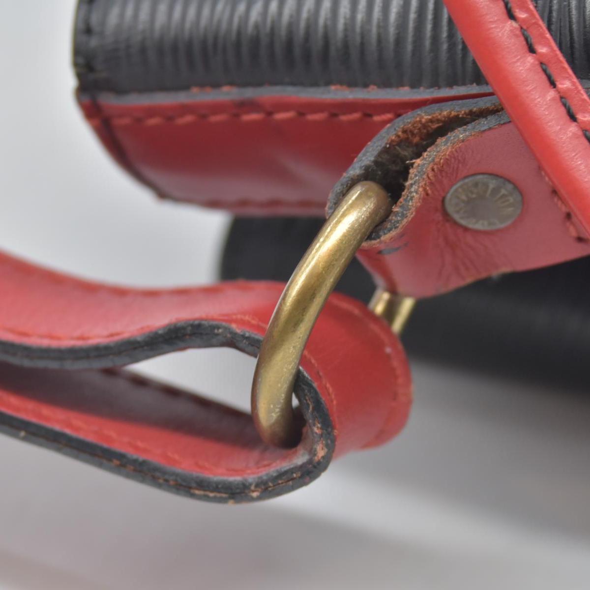 $3350 Louis Vuitton Epi Leather Noe Red and Black CONSIGNMENT