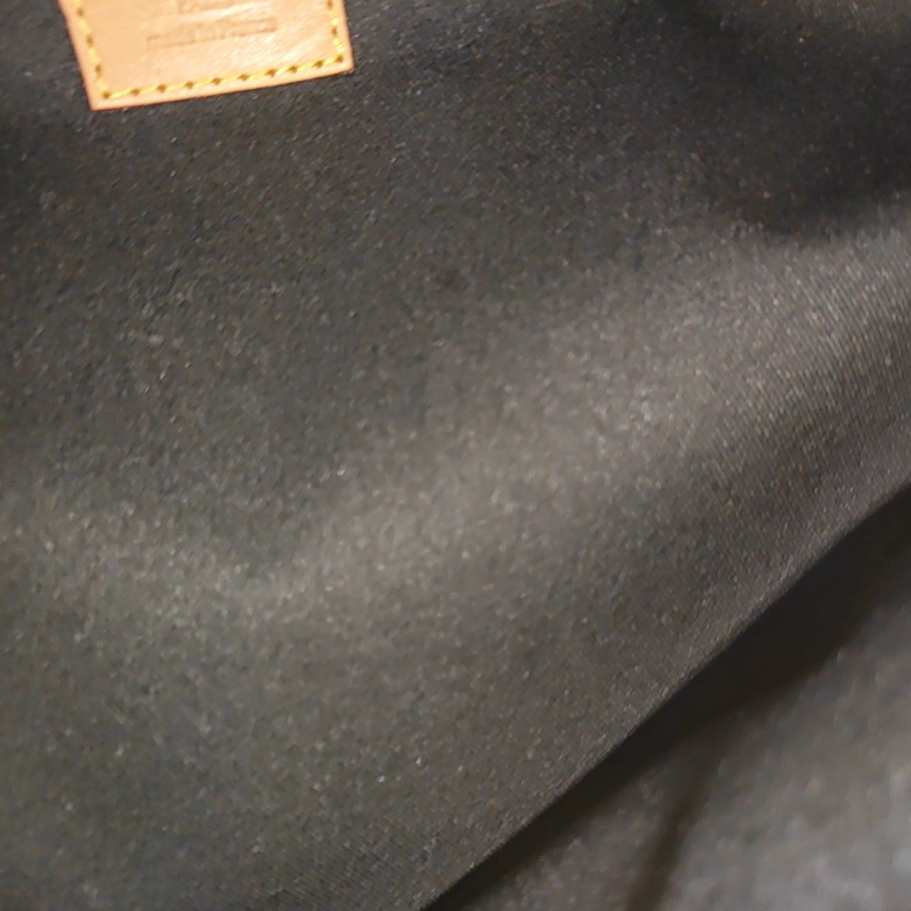 PRE-ORDER Louis Vuitton  Monogram Bumbag