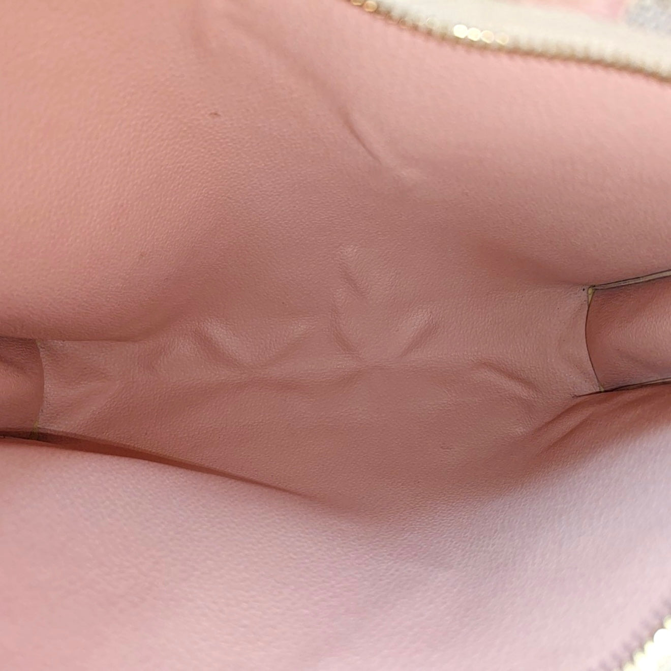 PRE-ORDER Louis Vuitton  Damier Azur Tahitienne Toiletry Pouch 26