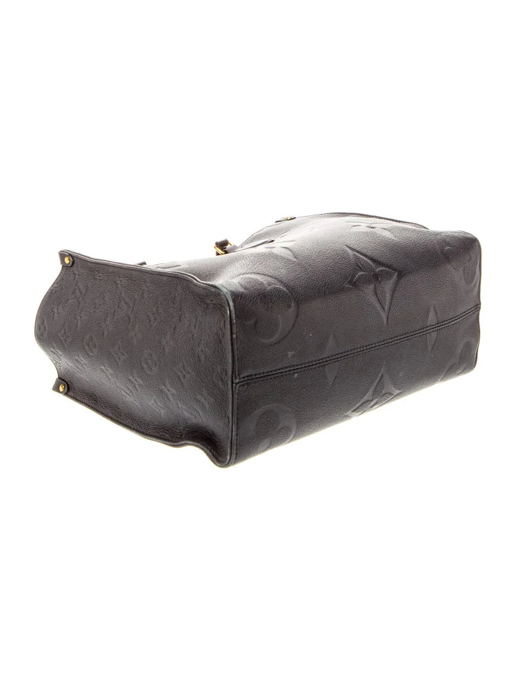 $3500 Louis Vuitton  Monogram Giant OnTheGo MM