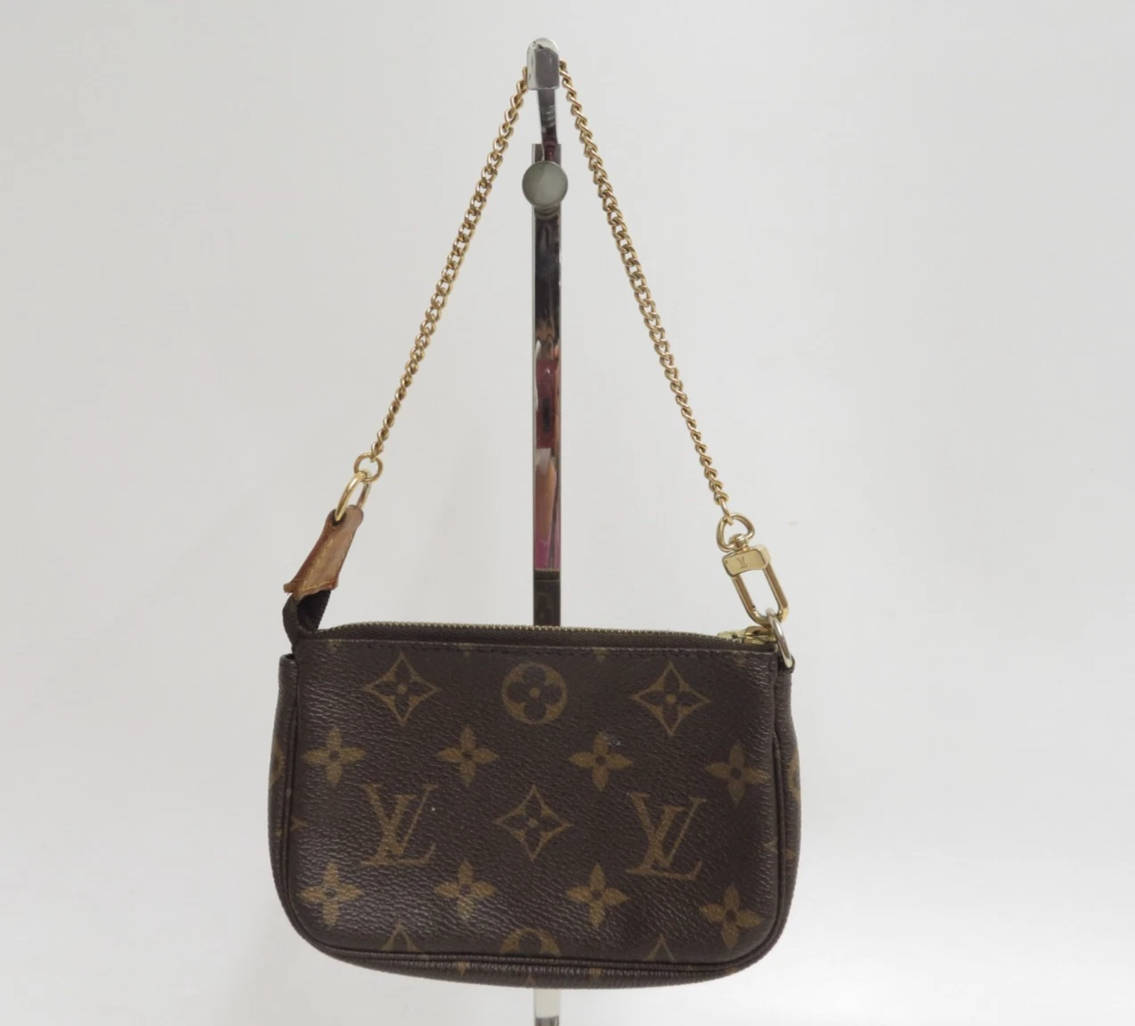 $845 2015 Louis Vuitton Monogram Mini Pochette Accessories SF2115