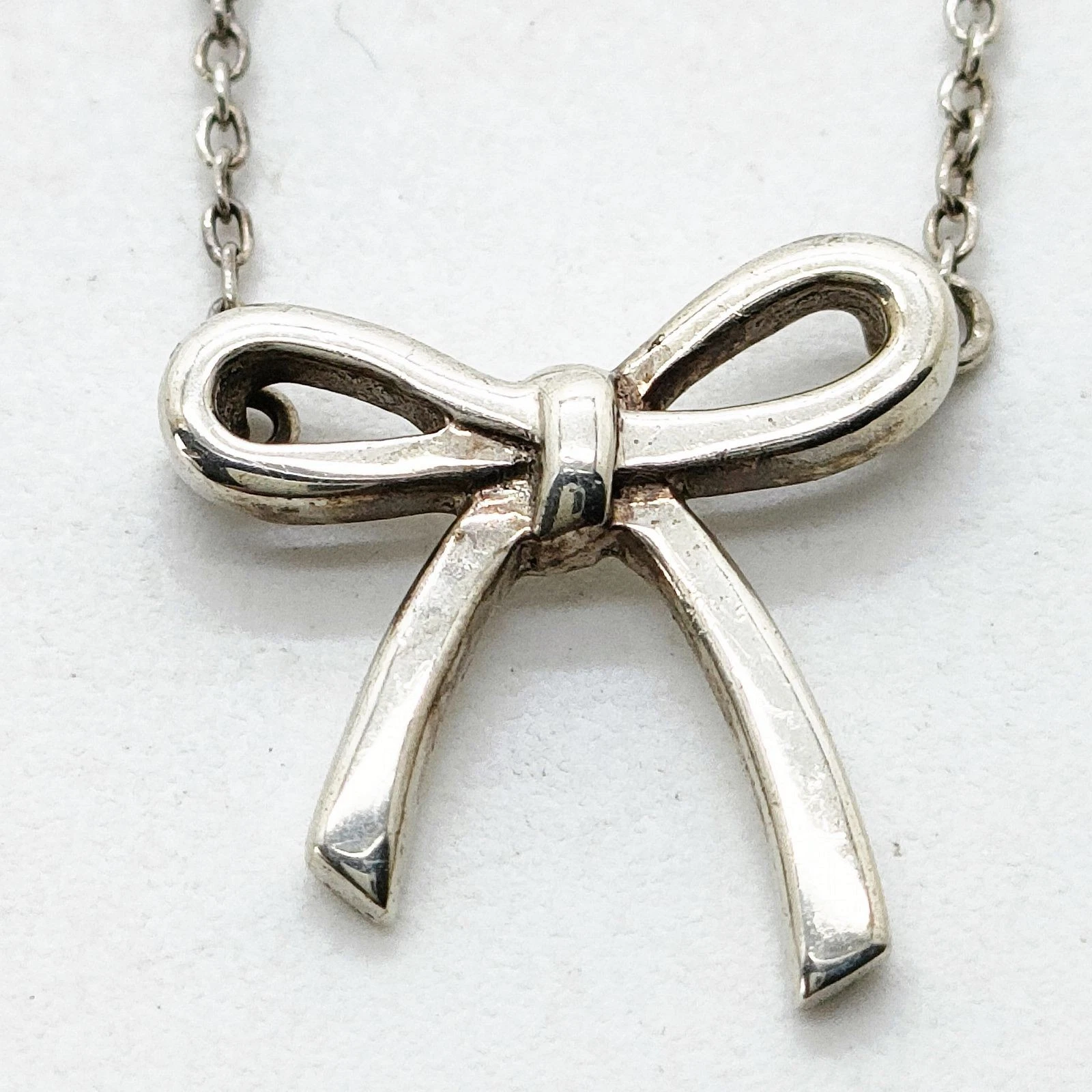 $390 Tiffany and Co. Necklace Silver 925 10019548