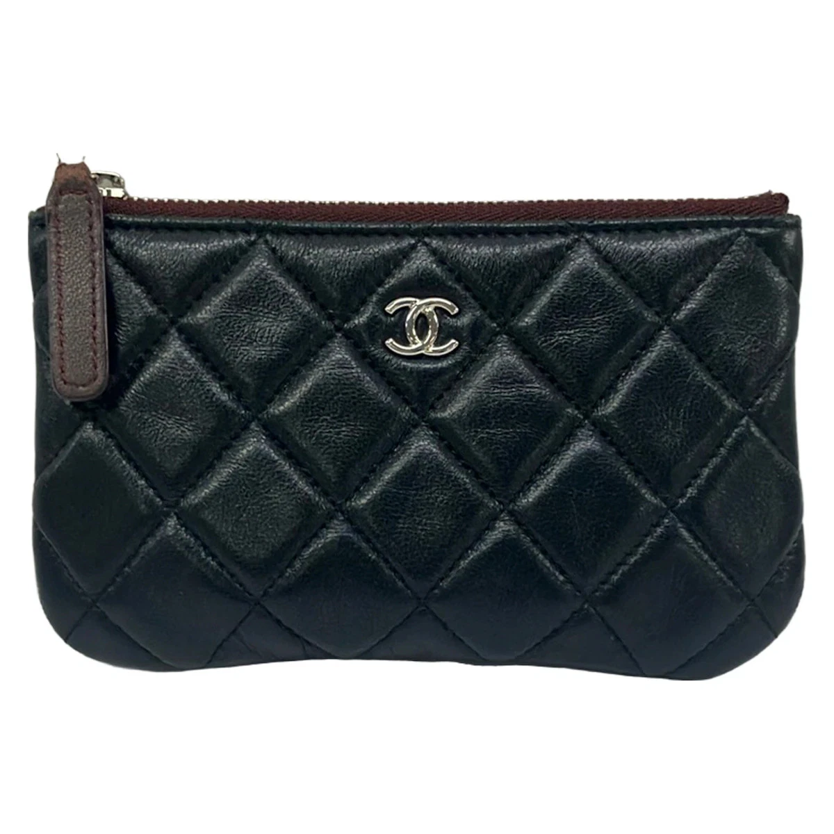 $1225 Chanel Lambskin Quilted Small Cosmetic Case Black