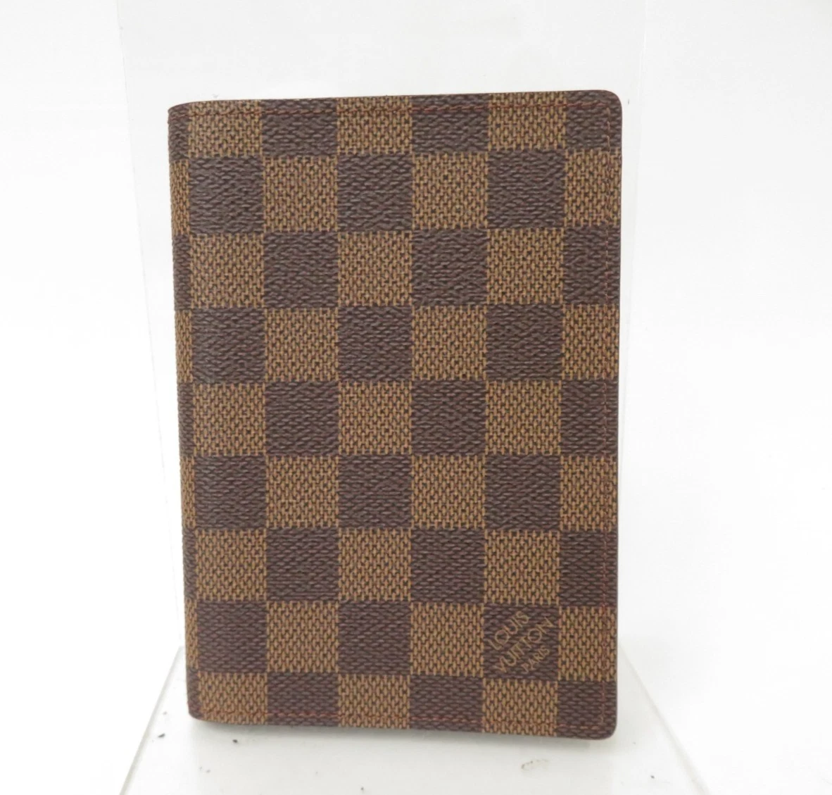$400 1998 Louis Vuitton Damier Ebene Passport Cover MI0998