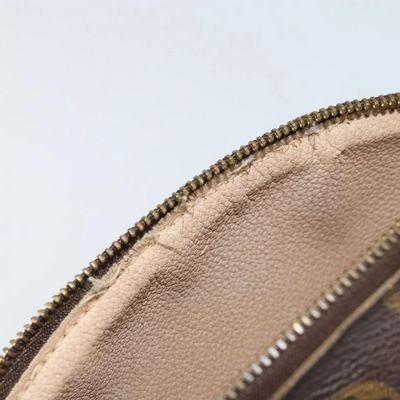 $625 2000 LOUIS VUITTON Monogram Cosmetic Pouch CA1010