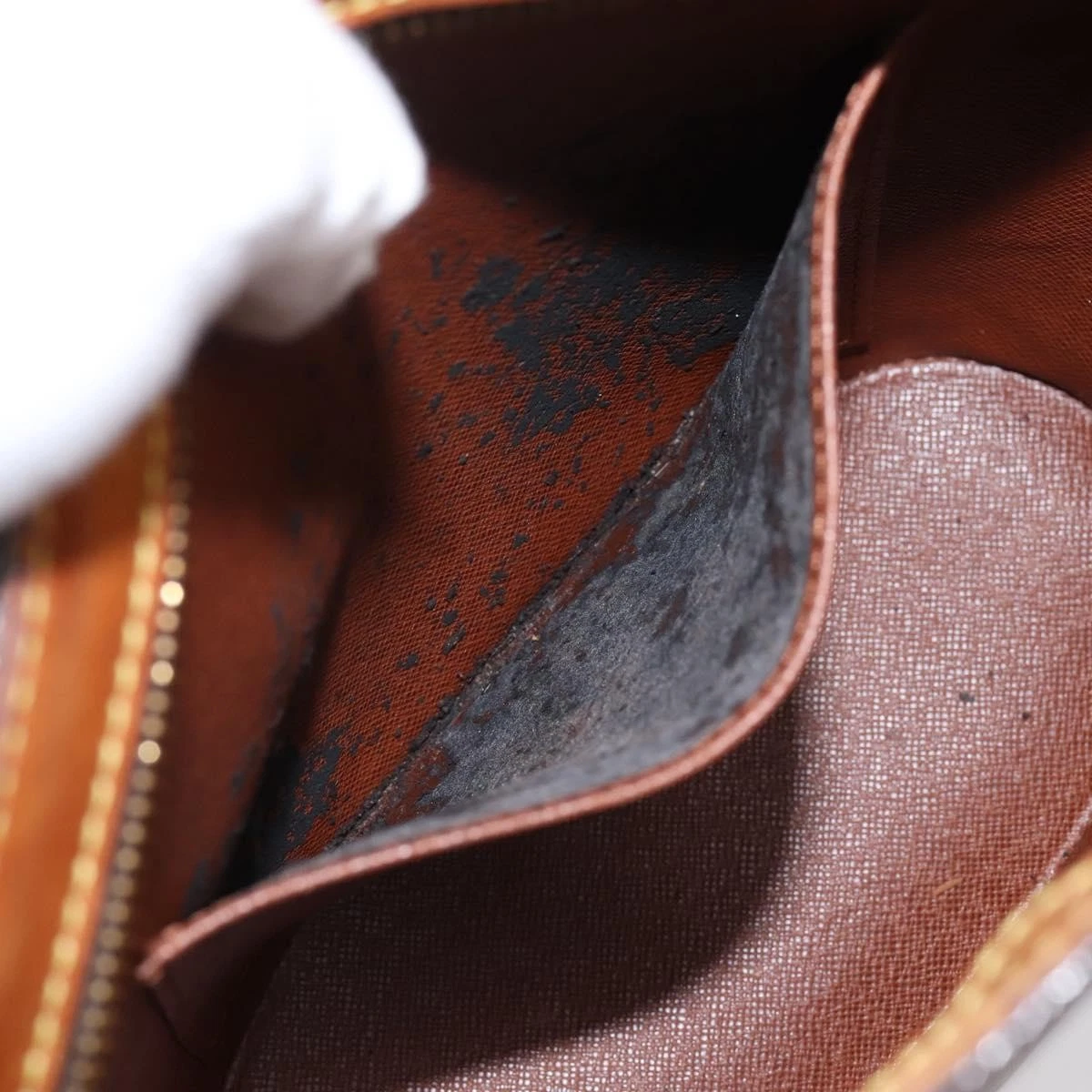 $1,150 1999 Louis Vuitton Monogram Drouot Shoulder Bag VI0939