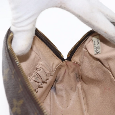 $600 1984 LOUIS VUITTON Monogram Trousse Toilette 23 Clutch Bag 884TH