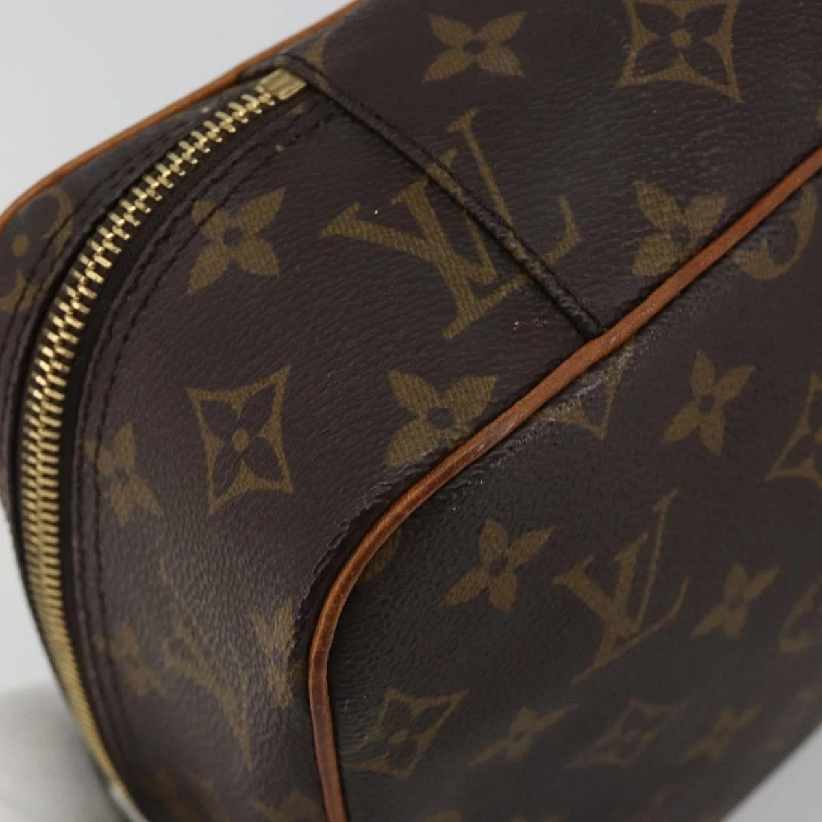 $700 1992 LOUIS VUITTON Monogram Trousse Boite Cosmetic Pouch NO1902