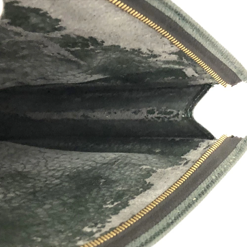$1420 1995 Louis Vuitton Taiga Poche Toilette 26 Cosmetics Pouch Epicea TH1915