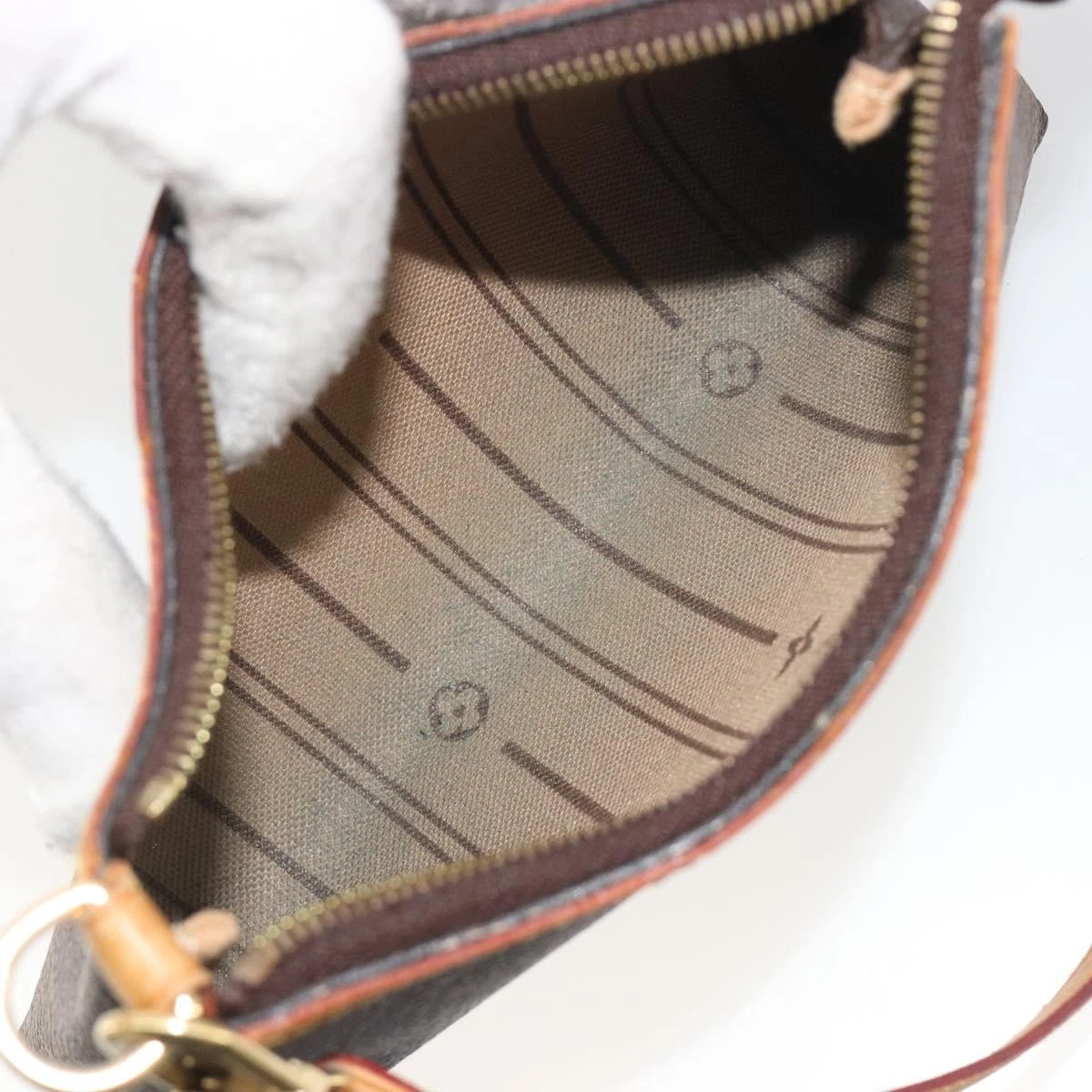 $1250 2010 Louis Vuitton Monogram Mini Pochette Delightful SA1130