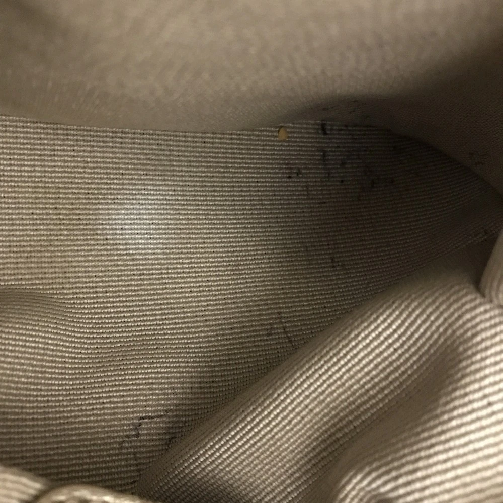 $950 Salvatore Ferragamo Vara Leather Hand Bag Gold