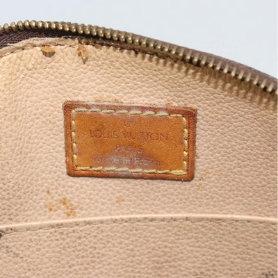 $735 2003 LOUIS VUITTON Monogram Trousse Demi Ronde TH0053