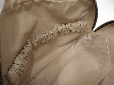 $730 2005 Louis Vuitton Monogram Trousse Toilette 23 TA0055