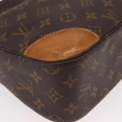 $1090 1997 LOUIS VUITTON Monogram Boulogne 30 Shoulder Bag AS1927