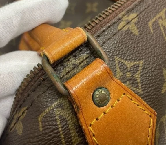 $1,550 1997 Louis Vuitton Monogram Speedy 40 SP0977