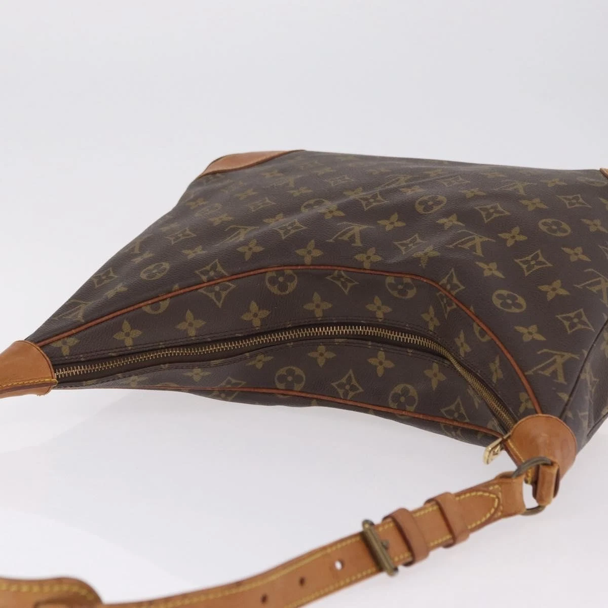 $1450 1992 LOUIS VUITTON Monogram Boulogne 35 Shoulder Bag  8912