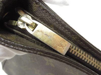 $1,380 2003 Louis Vuitton Monogram Looping MM FL0033