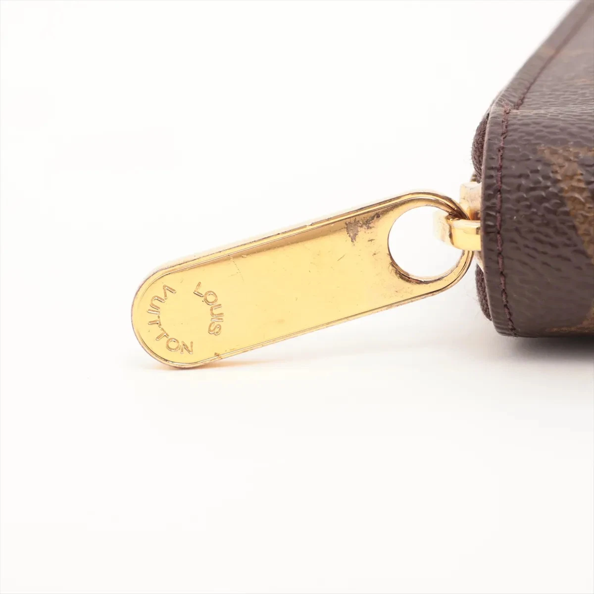 $915 LM0280 2020 Louis Vuitton Monogram Zippy Wallet Fuchsia