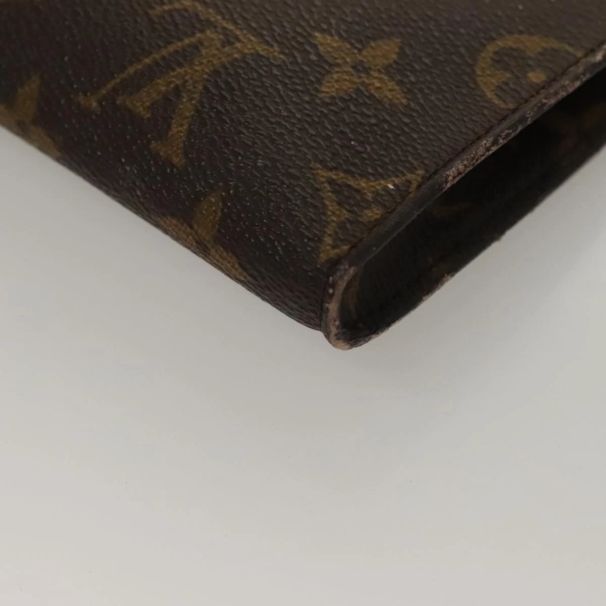 $490 1998 Louis Vuitton Monogram Bucket 23 Pouch AR0938